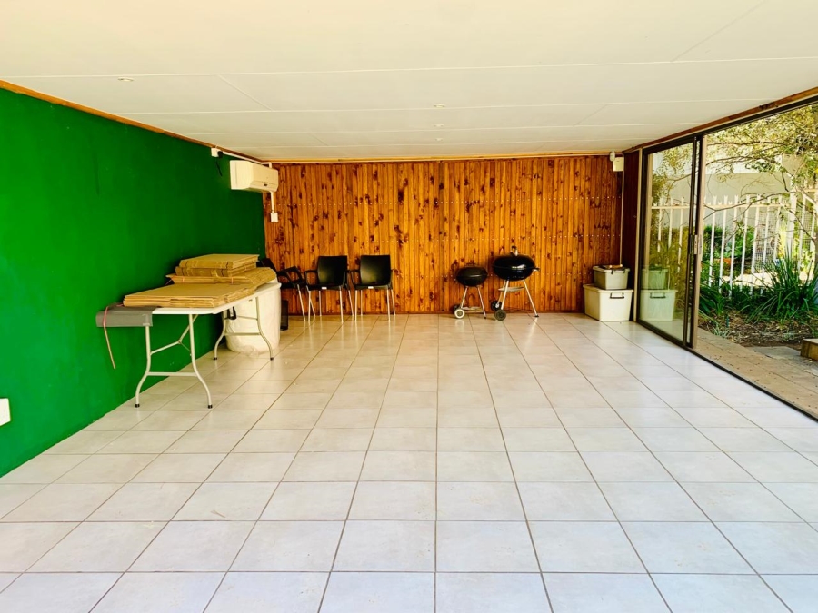 4 Bedroom Property for Sale in Waverley Free State